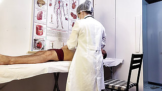 Patient Can't Handle It and Becomes Stiff in Front of the Nurse During the Exam