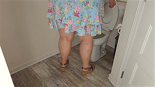 Omg! You Gonna Fucking Cum Just Watching This Maid Lady Show up to Clean the Office Bathroom with Dress No Panties - BBW SSBBW