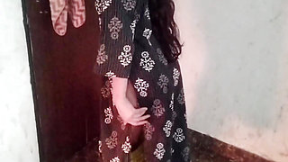 Indian college girl ko paise dekar jabar dasti pela