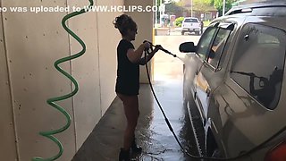 HOT MOM FLASHING ON ROAD AND CARWASH!