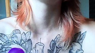 Blonde amateur gives webcam show with toys