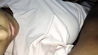 Uncensored Japanese aunty kisses 18-year-old Indian girl in a hot hotel encounter