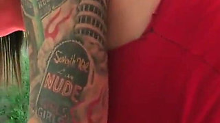 She wakes up in the pool wanting to fuck a beautiful cunt