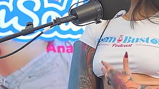 Mariejane Latina Tattooed Amateur Discovers Squirt on Her First Time