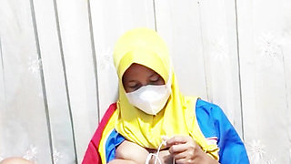 Indomaret Employee Girl Masturbates
