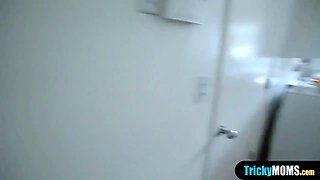 My french MILF stepmom gave me an unforgettable handjob