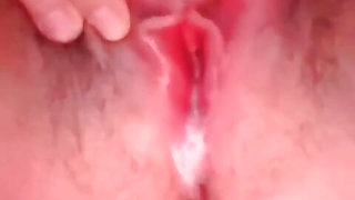Horny Pinay Girl Wants to Fuck Her Delicious Wet Pussy