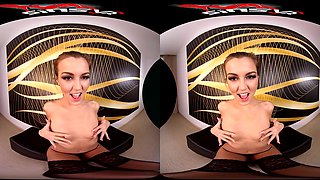 Cindy Shine - Arabesques - Brunette In Stockings Fingering