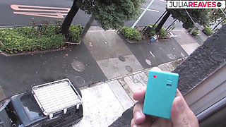 Sexy babe gets pussy cumshot after a hard fuck by two huge dicks