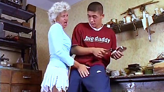 Granny bitch has hiry pussy