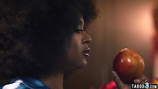 Pregnant ebony mommy craving for a penis