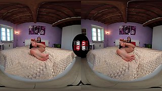 Sensual Petra Lays Down In Bed And Shows Off Her Bare Feet; Virtual Reality Foot Fetish Video