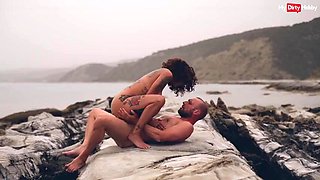 German amateur couple enjoy sensual fuck outdoors at the beach - MyDirtyHobby German amateur sex
