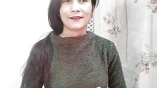 Desi aunty ko paise dekar jabar dasti pela