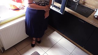 PAWG nextdoor MILF cheats on her husband through the window