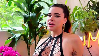 Tattooed Hottie Suttin Receives An Amazing Pussy Fuck