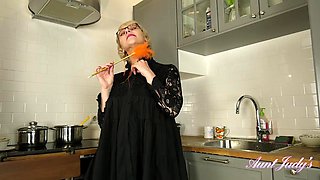 Russian Auntie Linda in the Kitchen
