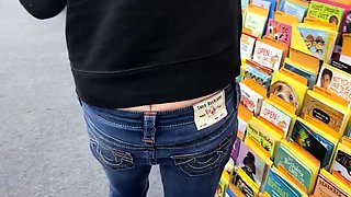 MissIvyDoll - Public Butt Crack Voyeur