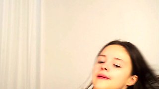 Romanian amateur webcam teen masturbate