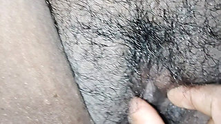 Trying to break girlfriend's seal First time sex in Hindi voice