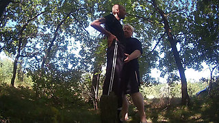 Girlfriend Gives a Blowjob in the Park