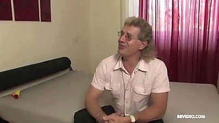 Amateur mature old Germans love to 69 and fuck on camera