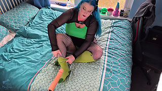 Foot Play & Doggy with the Fucking Machine - Solo Girl