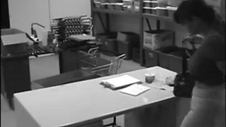 Finger fucking MILF in secret solo sex on spy cam is caught