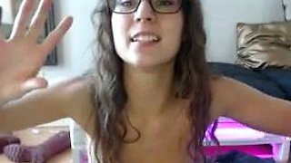 Cute amateur brunette naughty in solo jerking show on camera
