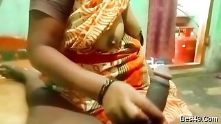 Today Exclusive -horny Desi Bhabhi Give Handjob