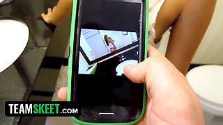 Shesnew 18 yr aged gf screwed in the bathroom