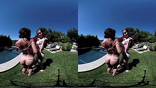 Sunny Day - Teen Lesbian Voyeur - Emilybloom - Sexlikereal