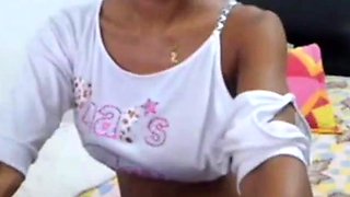 Ebony Beauty Masturbates on Webcam