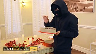 (Layton Benton's) boy has to work late on valentine's so she screws the thief that broke into her home - brazzers