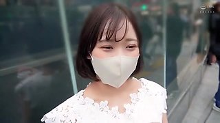 清楚な美女がキスから始まるエッチで乳首愛撫とバイブ責めで感度高まる