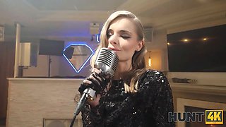 Hunt4k. Mary Jane\u2019s passion dance