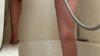 Ahanu Reed Takes a "hot" Shower