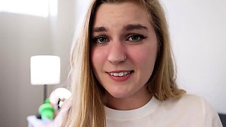 jaybbgirl – Seduced By The Babysitter