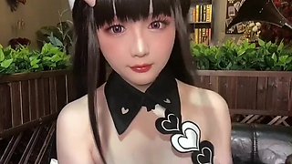 Hoshilily Cosplays Noshiro in Azur Lane Maid Charm