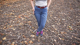 Milf Teasing Her Big Cameltoe In Blue Jeans Outdoors