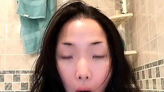 Amateur brunette ariana marie solo toying