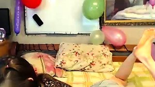 Amateur Webcam Teen Masturbates And Teases