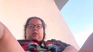 WildEnglishBBW rubbing my cilt fingeirng my pussy & ass on my balcony