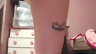 The Blonde Masturbates Very Well