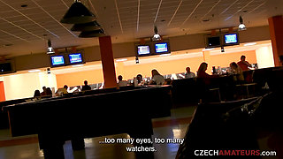 Couple from Prague fucks all over the city