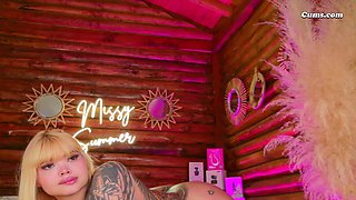 Big Ass Bitch Makes Her Vagina So Wet
