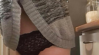 mommy. sexy in the kitchen