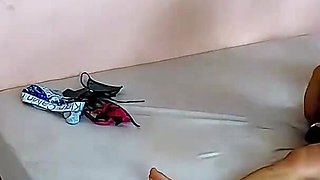 Casadinha released the pussy in the cafofo and enjoyed hot