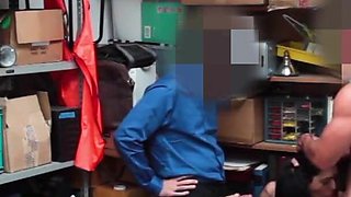 Big theft Audrey Royal caught and punished by security guard