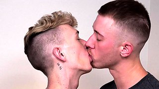 Smooth hung blond eats out wet FTM hole